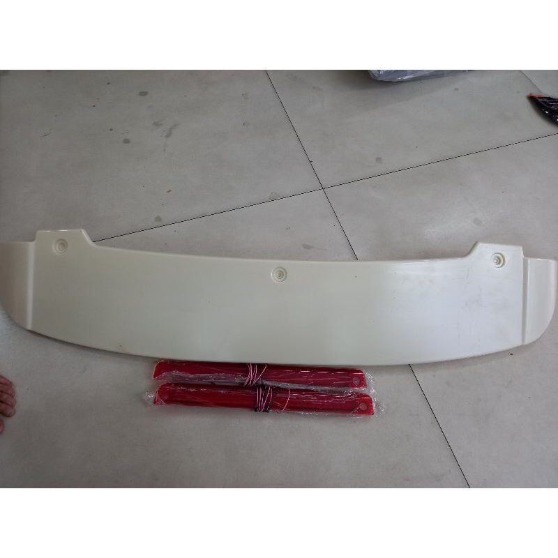 Đuôi cá innova 2006-2016 kèm đèn