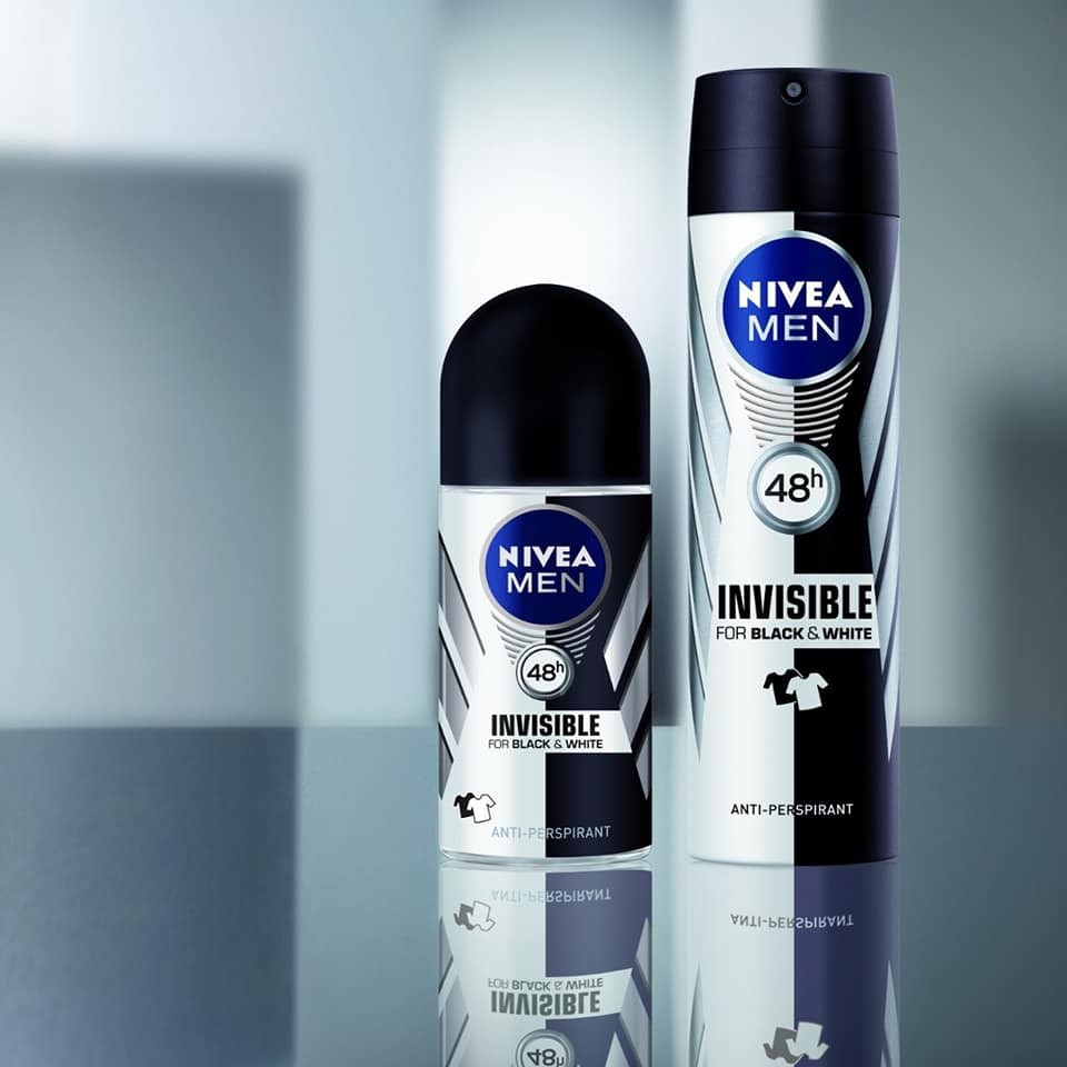 Xịt khử mùi Nivea men chống ố vàng áo Black and White