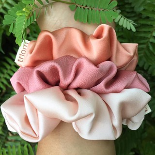 Đồ cột tóc vải satin lụa màu hồng cam. Dây buộc tóc vải satin lụa. Satin silk scrunchies