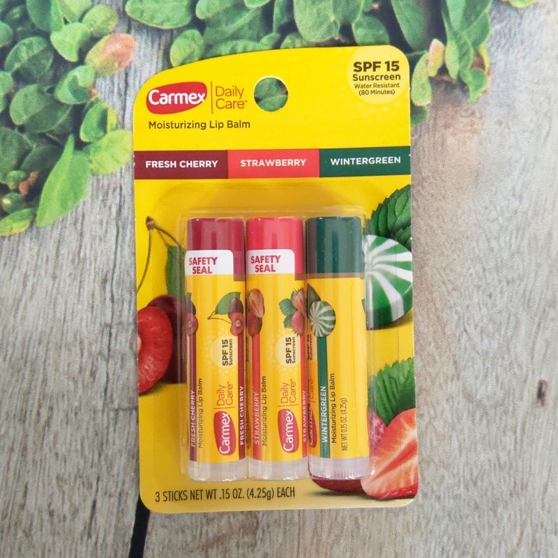 Son dưỡng môi Carmex Moisturizing Lip Balm SPF15 - hàng đủ bill