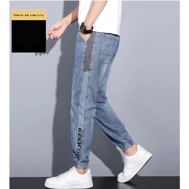 Quần Jogger Jeans nam màu xám lông chuột chữ in bó gấu lưng chun 7027 2021 pon.mens