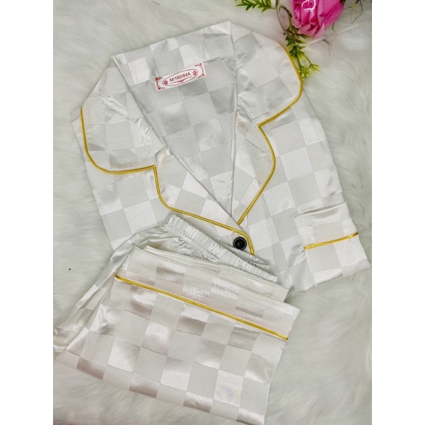 Đồ bộ ngủ Pyjama lụa Satin cao cấp tay ngắn quần ngắn basic | BigBuy360 - bigbuy360.vn