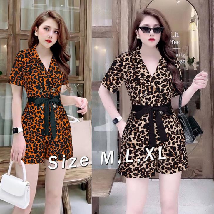 Set nguyên bộ quần short áo 4 nút cổ vest thắt dây họa tiết beo xinh xắn J1097
