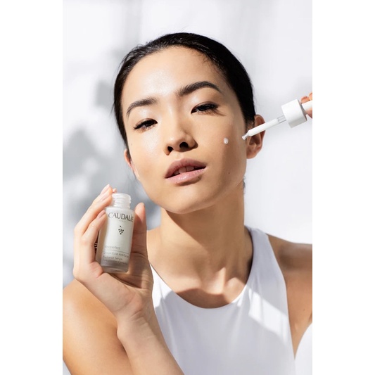 Serum Ngừa Thâm Nám Làm Sáng Và Đều Màu Caudalie Vinoperfect Radiance 10ml