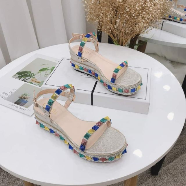RẺ HOT Sandal nữ đế xuồng quai đinh tán pha màu THỜI THƯỢNG