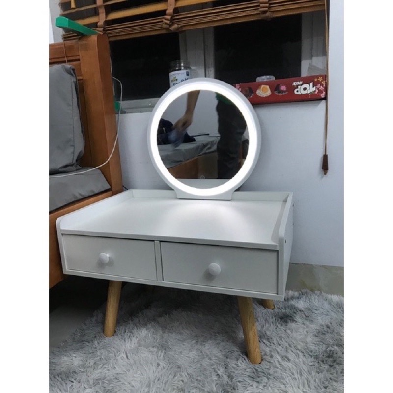 Bàn trang điểm mini kiểu ngồi bệt ( hàng có sẵn)