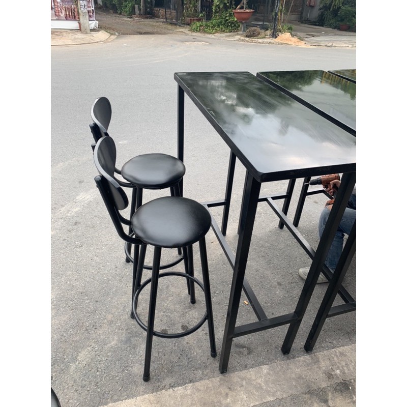 Bàn cao phục vụ quầy Bar