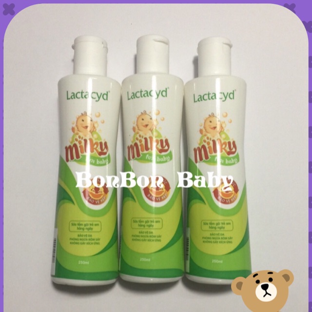 Sữa tắm Lactacyd