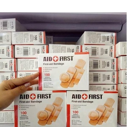 Băng cá nhân hộp 100 miếng AID FIRST