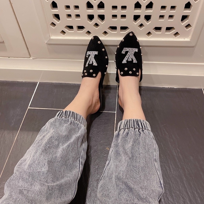 SỤC MŨI NHỌN