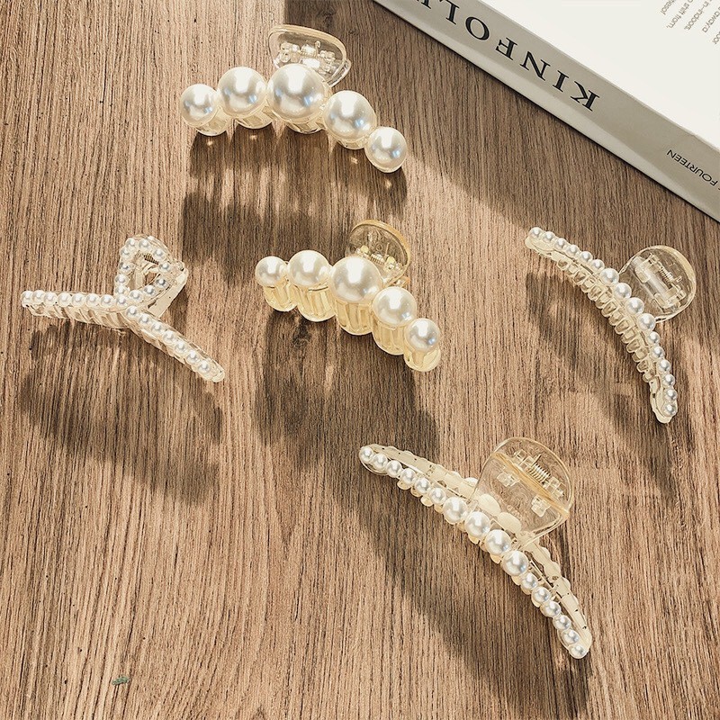 Kẹp tóc càng cua trong suốt đính ngọc trai giả thanh lịch
