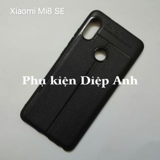 Xiaomi MI8 SE |  Ốp lưng giả vân da auto focus tặng kèm dán lưng carbon