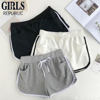 Quần short thể thao viền