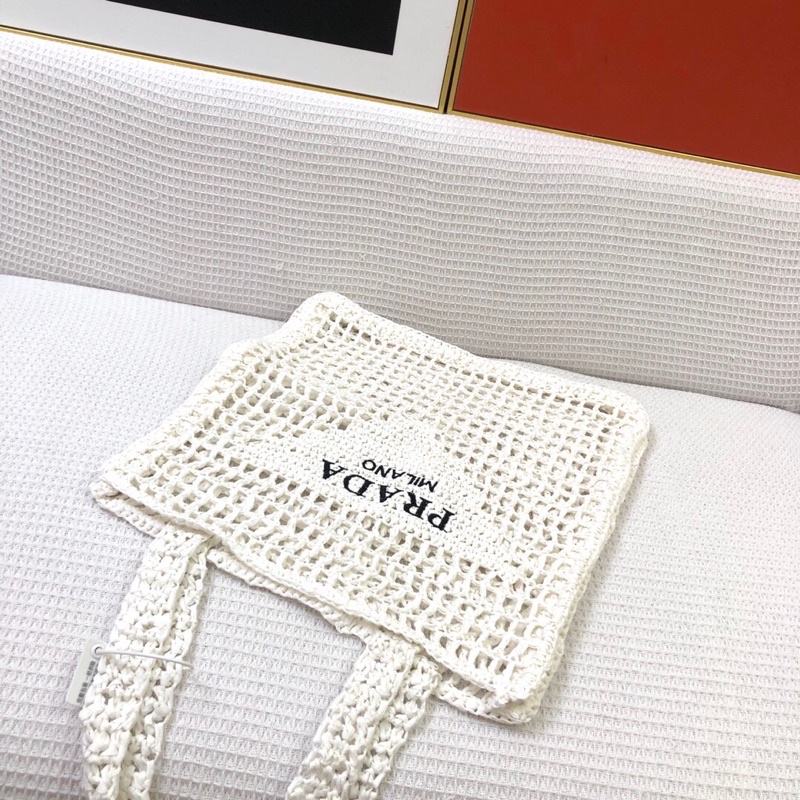 túi mua sắm dệt màu đen và trắng dáng to prada