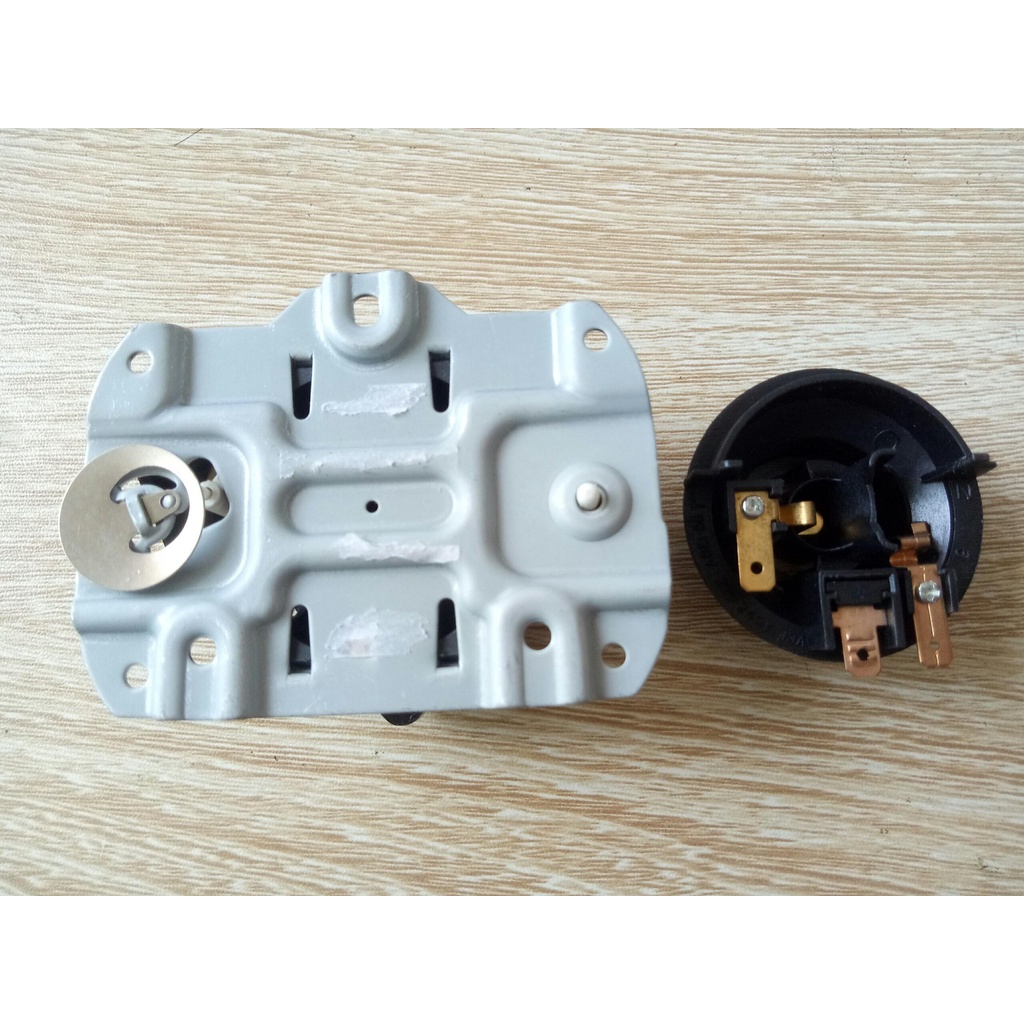 Rơ le đế ấm siêu tốc