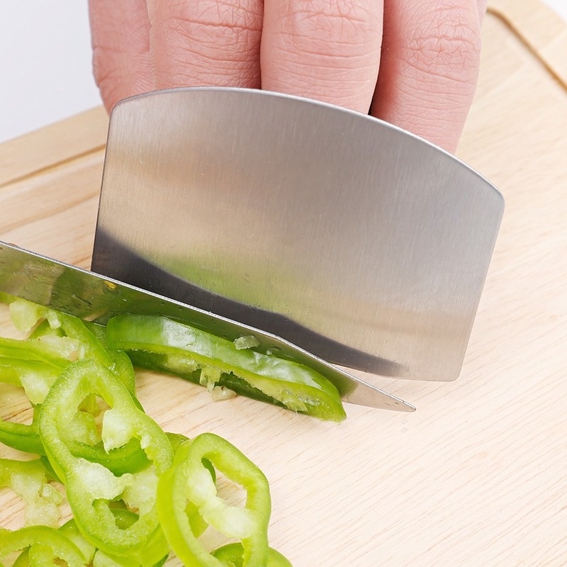Dụng Cụ Bảo Vệ Ngón Tay Khi Cắt Thái Bằng Thép Không Gỉ