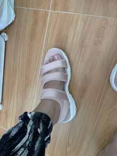 Thanh lý giày sandals Skechers auth
