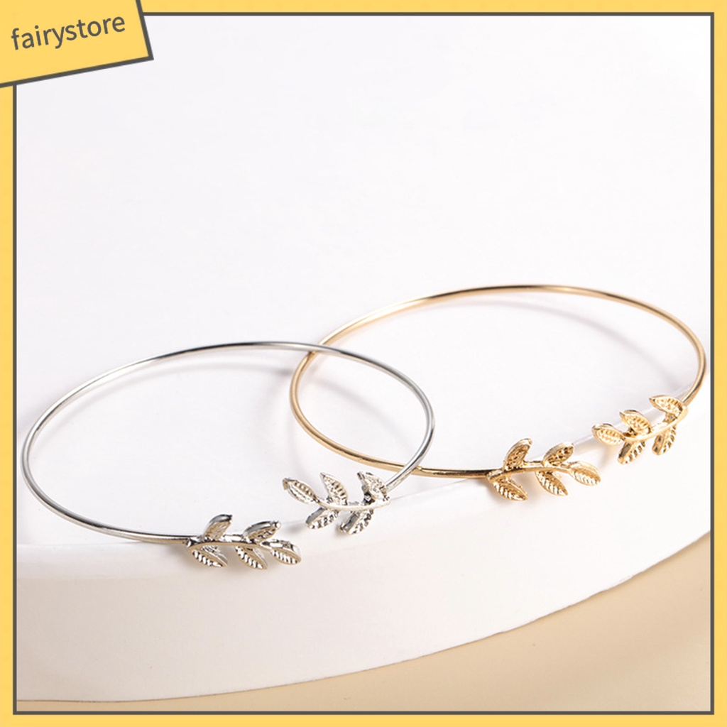 Vòng Tay Hở Hình Chiếc Lá Sáng Tạo Có Thể Điều Chỉnh Dành Cho Nữ
