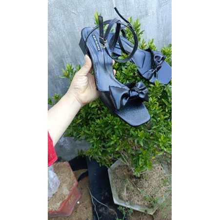 Gót bigsize sandal hậu chéo quai nơ to