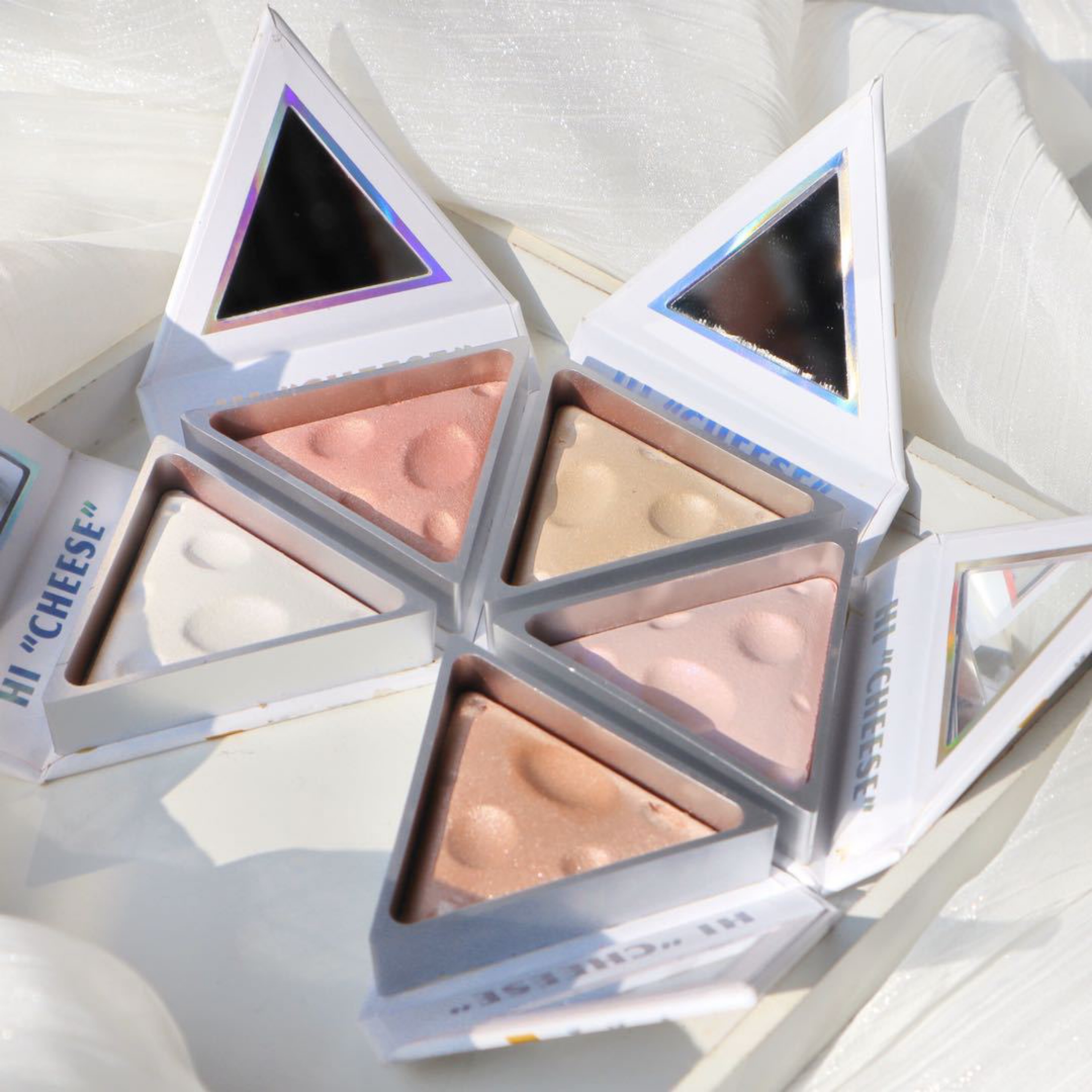 Bảng phấn bắt sáng + cọ NnUeDwE 5 màu tùy chọn lâu trôi chống thấm nước thiết kế hình phô mai xinh xắn | BigBuy360 - bigbuy360.vn