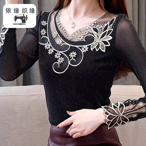 Mom's fashion lace western style self-cultivation new style black flower embroidery hollow hot diamond bottoming shirt for women