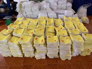Sét 10 khăn in kí hiệu vàng