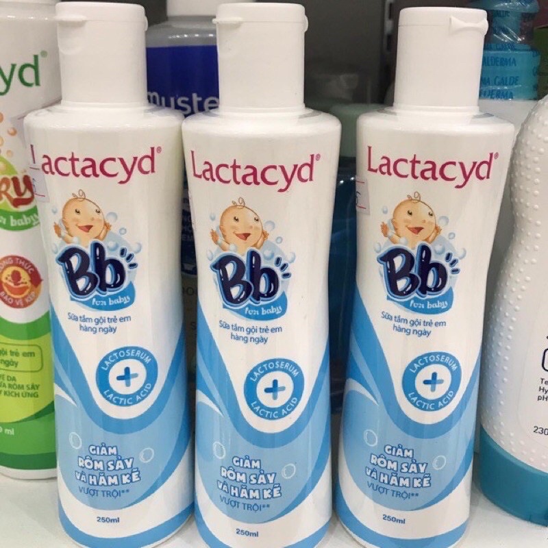 Sữa tắm gội trẻ em từ sơ sinh LACTACYD BB và MILKY 250ML không cay mắt