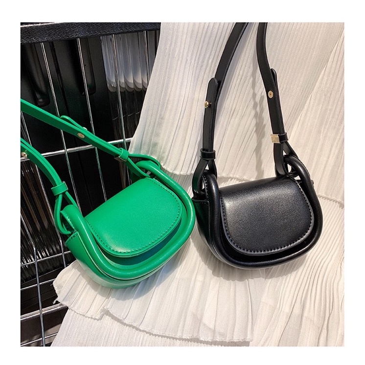 Túi Đeo Chéo Mini Da Pu Màu Trơn Khoá Nam Châm