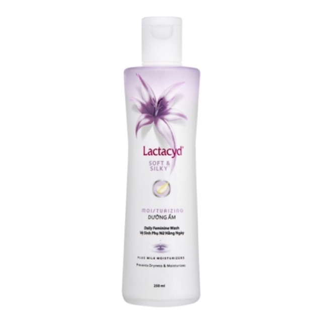 Dung dịch vệ sinh phụ nữ Lactacyd Soft & Silky 250ml