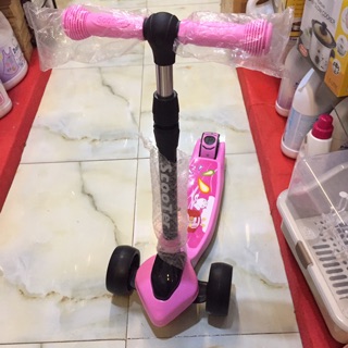 Xe Trượt Scooter Có Đèn Led Khung Sắt