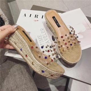 Dép cói đế xuồng