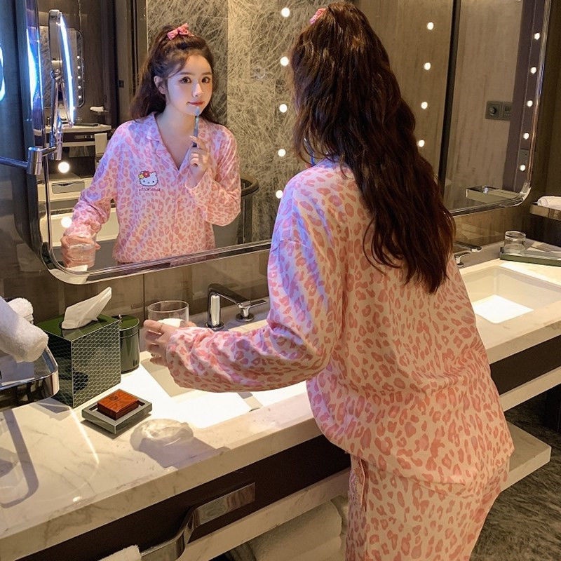 Bộ đồ ngủ tay dài in hình mèo đáng yêu cho nữ