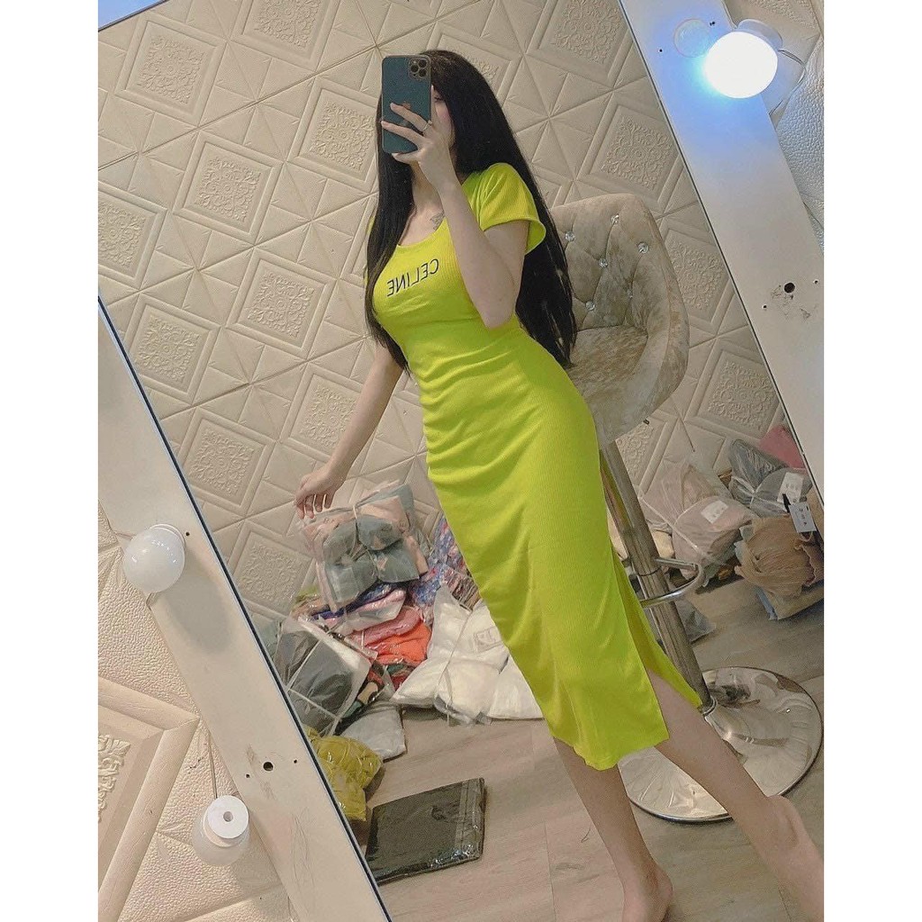 Đầm body tv cổ bẻ tay ngắn hở lưng tiện lợi chất thun gân mịn hở lưng sexy