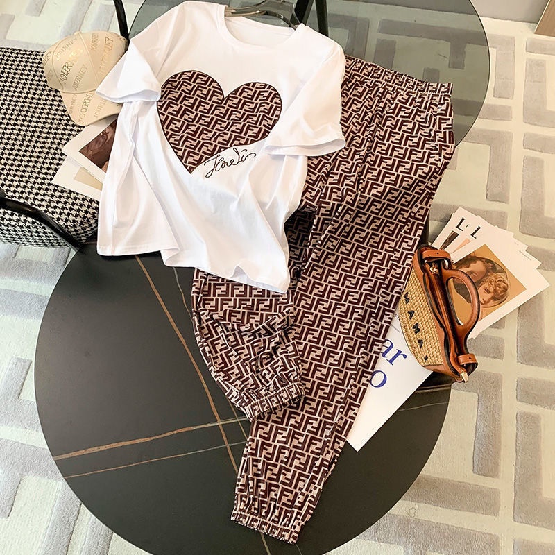 Set áo thun và quần dài cao cấp dáng rộng phong cách thời trang thể thao 2022 có bán lẻ