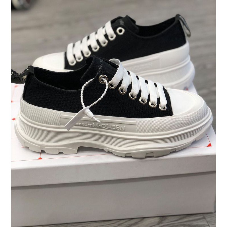 Giày McQueen Black Tread Slick Low mẫu mới 2020