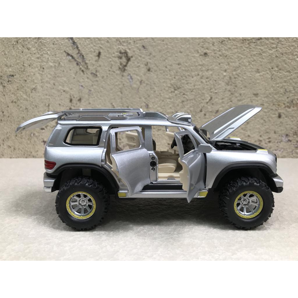 Xe Mô hình Mercedes-Benz Ener G Force 1:32