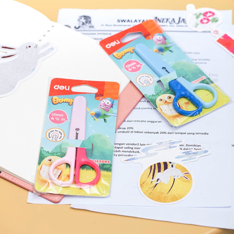 Kéo cắt DELI E6021 120mm màu sắc ngẫu nhiên dành cho trường học