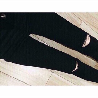 Quần skinny rách gối