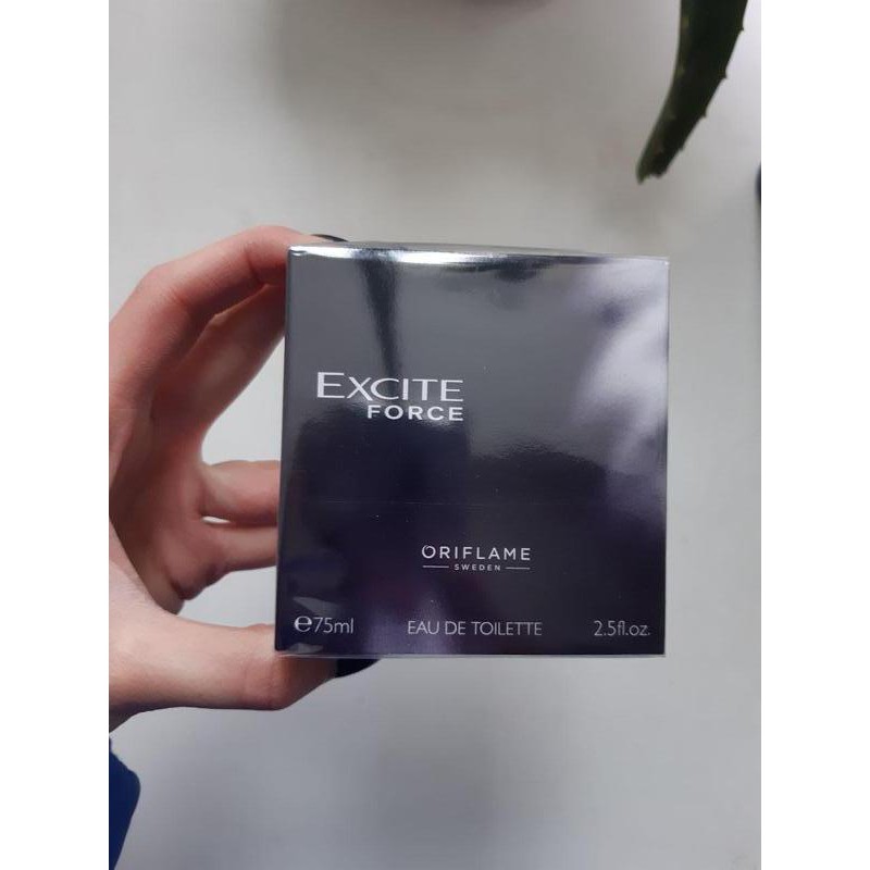 Nước hoa nam mùi hương Mạnh Mẽ Bí Ẩn Nam tính Excite Force Eau De Toilette 75ml