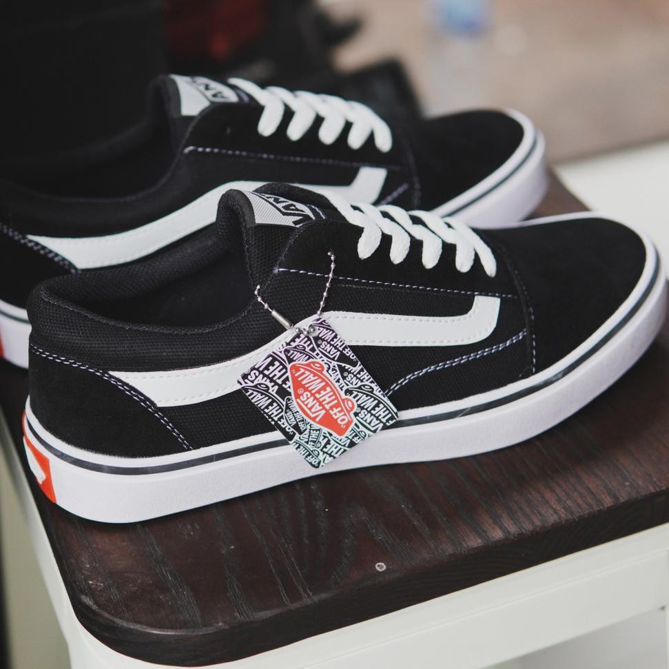 Giày Thể Thao Vans Cổ Điển 5.5 Old Skool Màu Trắng Đen