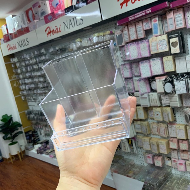 Hộp meka trong đựng dụng cụ nail