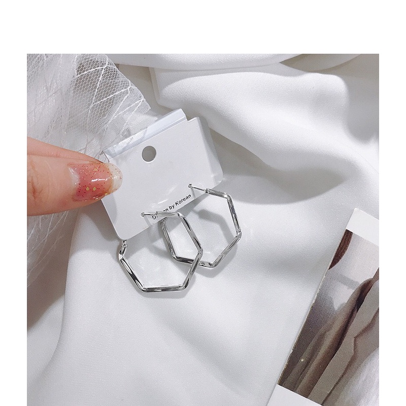 Bông Tai Hợp Kim Không Gỉ Dạng Vòng Sang Trọng Nổi Bật Phong Cách Hàn Quốc Dobi B11