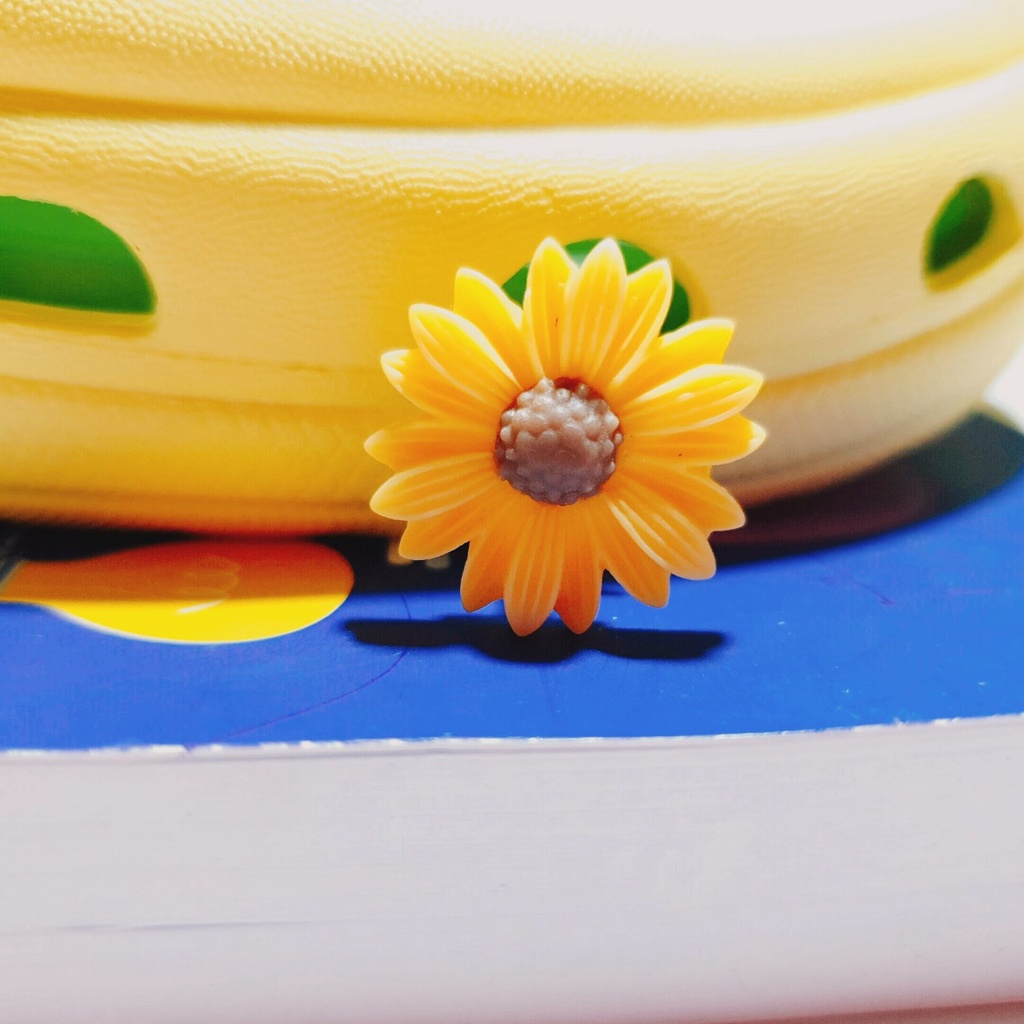 Nút gắn hkdesign/ phụ kiện trang trí mô hình hoa Cúc Trắng, Vàng