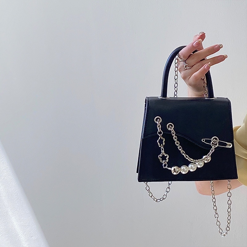 Túi Xách Đeo Chéo Hình Vuông Nhỏ Màu Trơn Phối Dây Xích Thời Trang Cho Nữ 2022