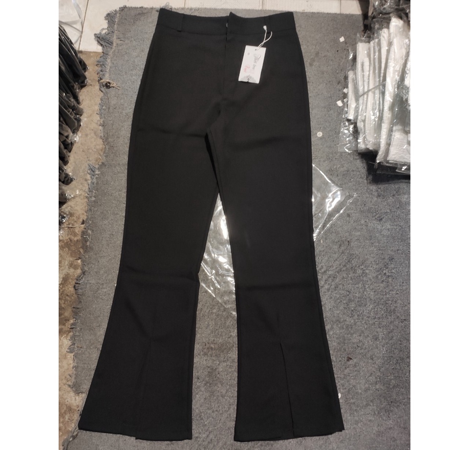 Quần ống loe xẻ tà gấu trước cạp cao tôn dáng màu đen chất vải tuyết mưa Quần tây ống loe lưng cao 1 nút siêu hack dáng