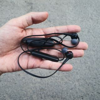 Tai nghe sony wi xb400