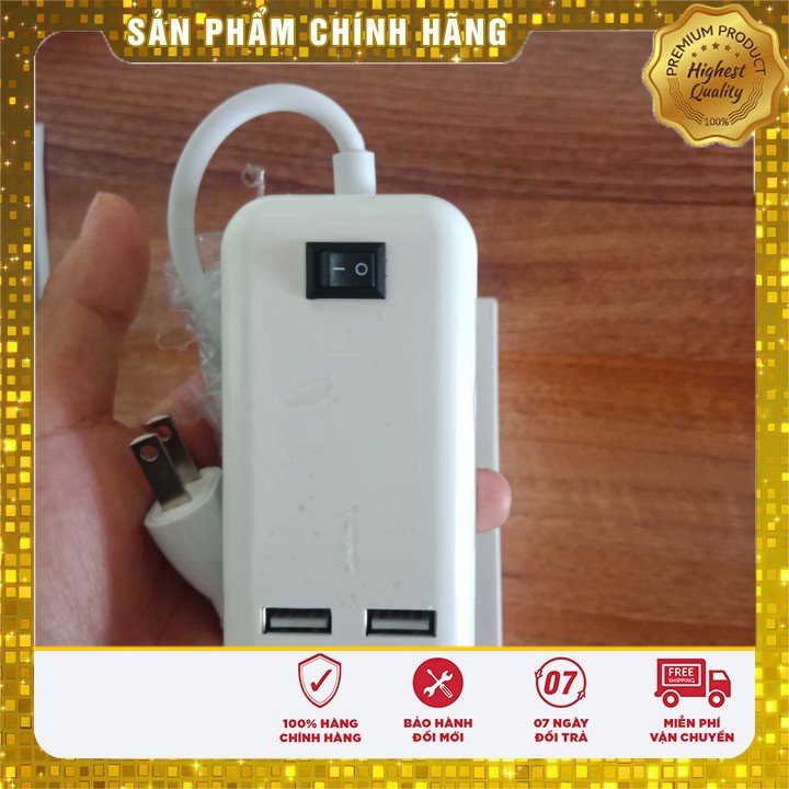 Ổ cắm điện có 4 cổng USB sạc điện thoại 15W