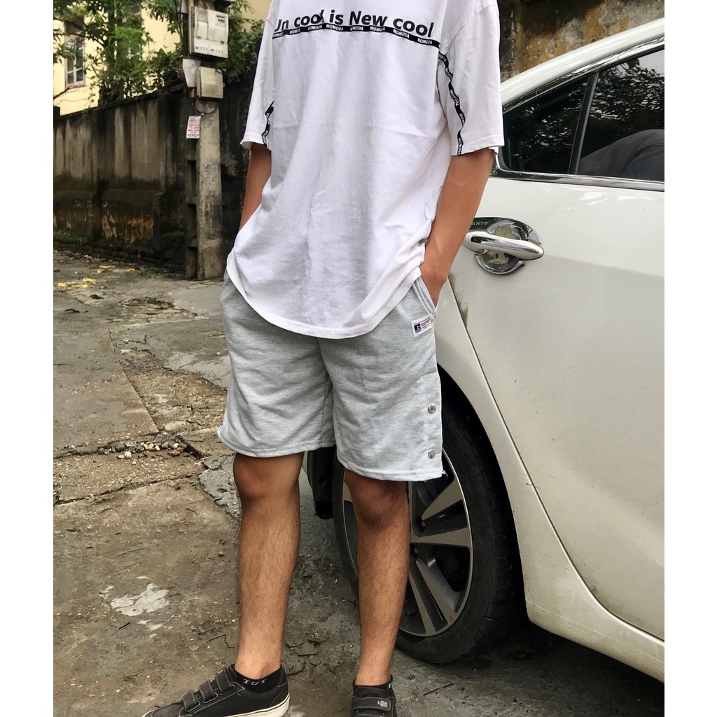 Quần đùi Unisex mùa hè kiểu dáng Basic eo chun phong cách thể thao năng động | BigBuy360 - bigbuy360.vn
