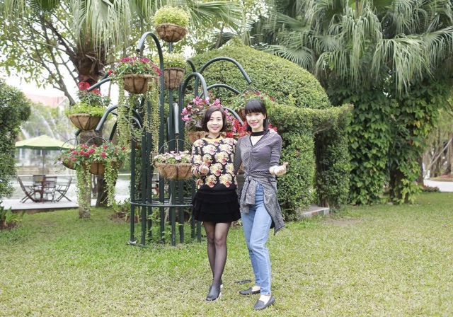 Quần jeans American Eagle