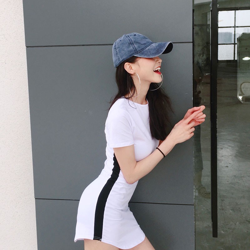 Đầm Body Tay Ngắn Hoạ Tiết Kẻ Sọc Phong Cách Hàn Quốc | BigBuy360 - bigbuy360.vn